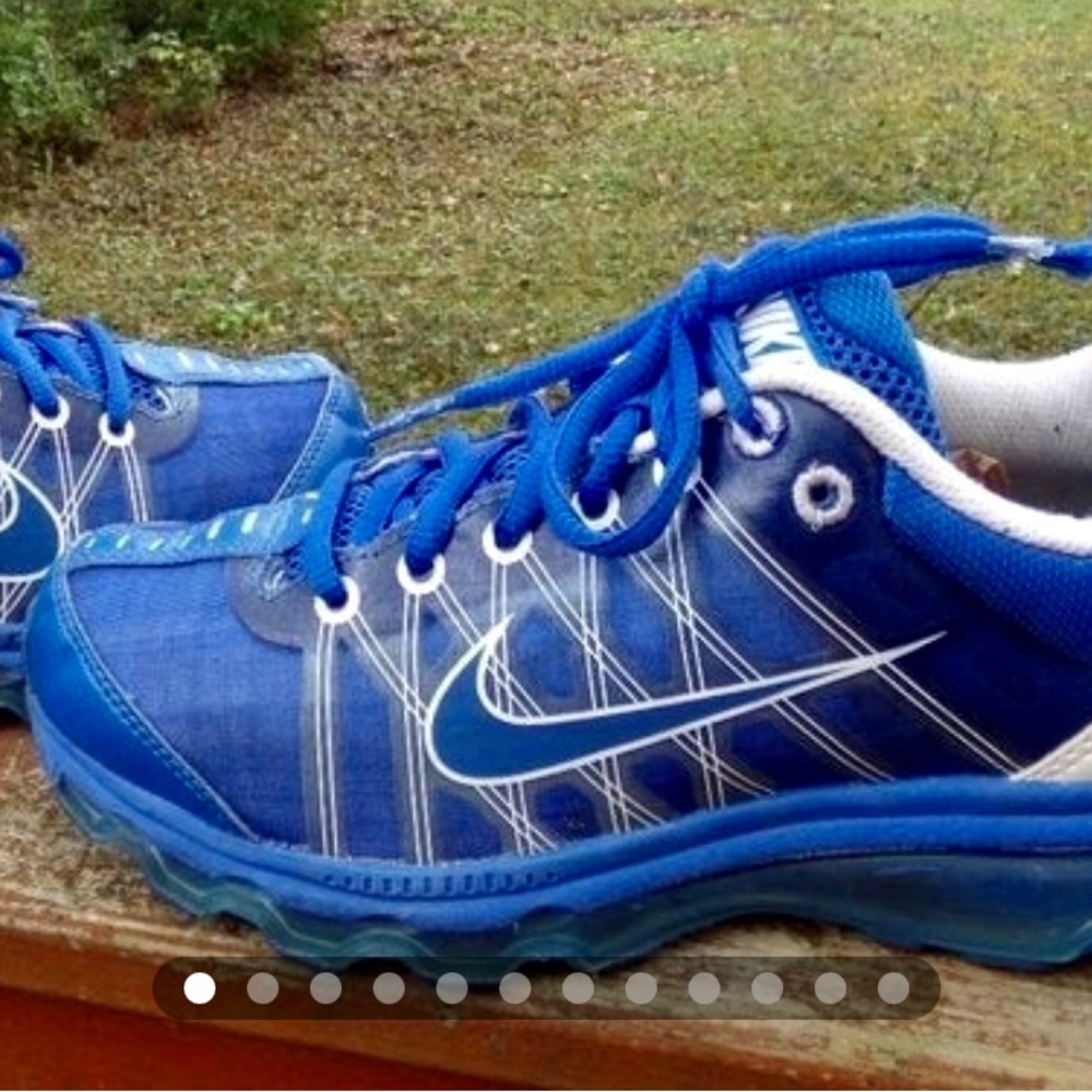 Nike Air Max 400153 400 Kids Youth Running Varsity Size 5.5
Good Condition